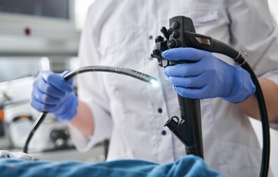 Was sind Endoskopie, Gastroskopie und Koloskopie bei Hund und Katze?